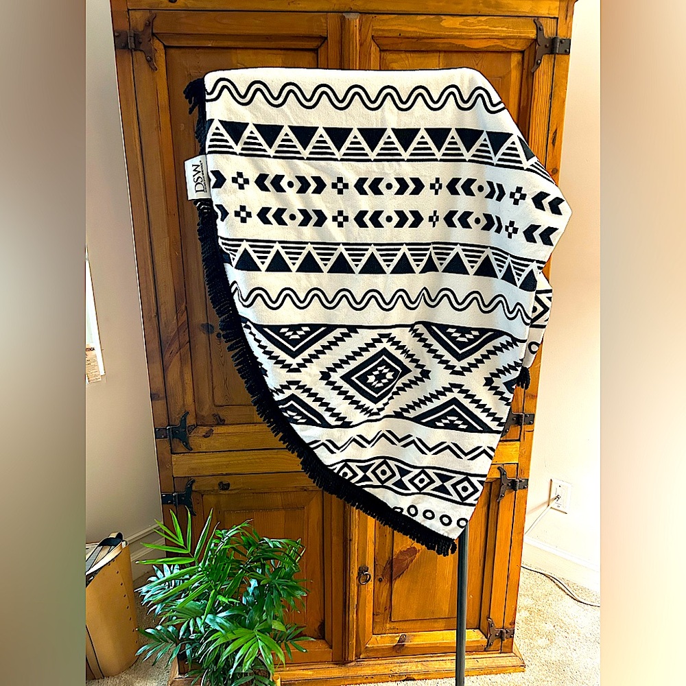 DSW Beach Blanket